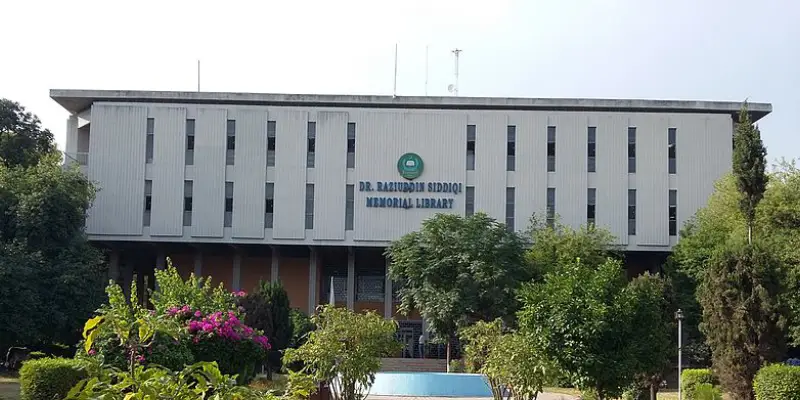 best universities for IT in Pakistan.